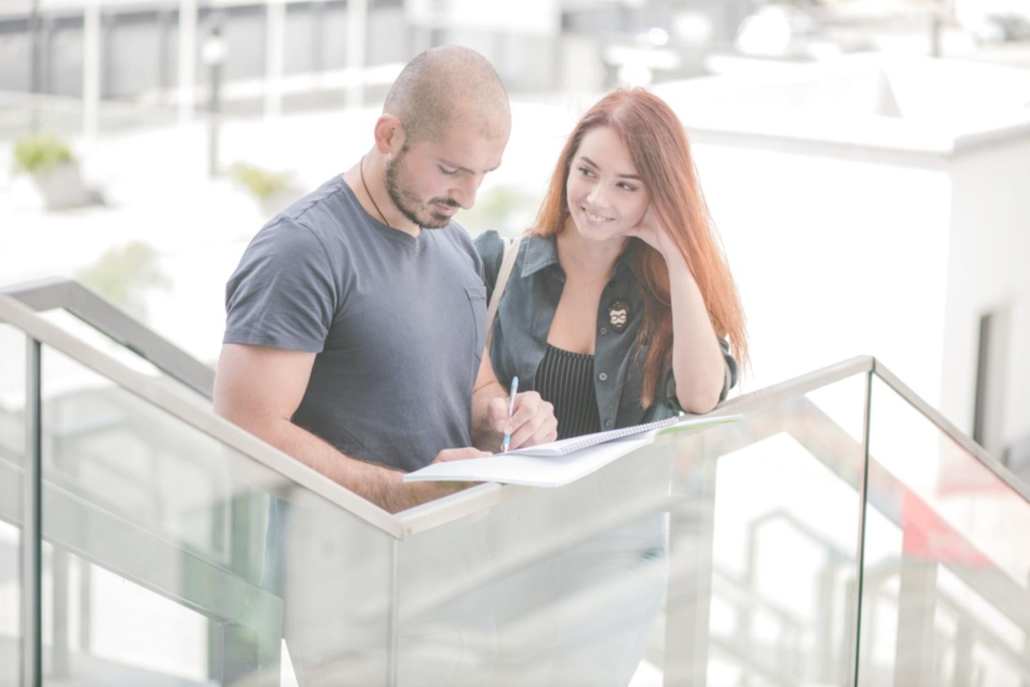Moderne Lernumgebung mit interaktiven Finanztools